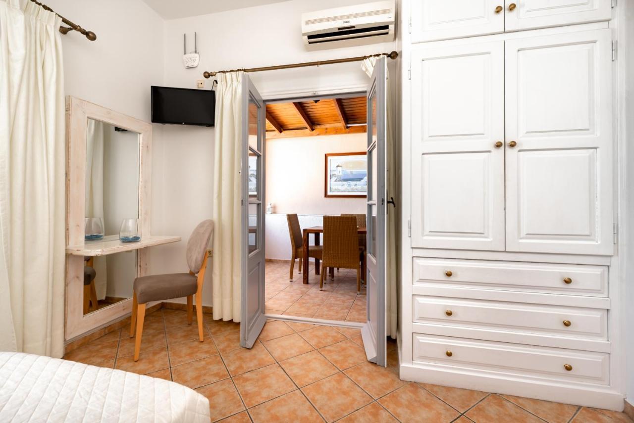 Villa By Hotel Thira Fira  Exterior photo